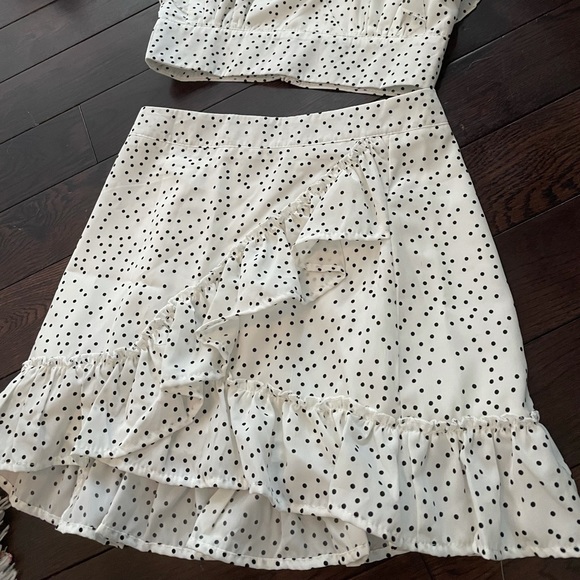 Matching set - Picture 2 of 5